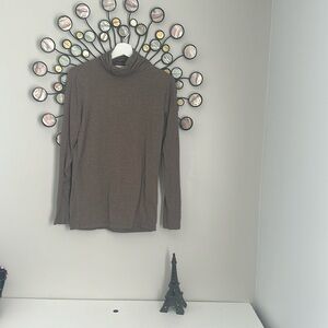 Turtle neck, brown, medium